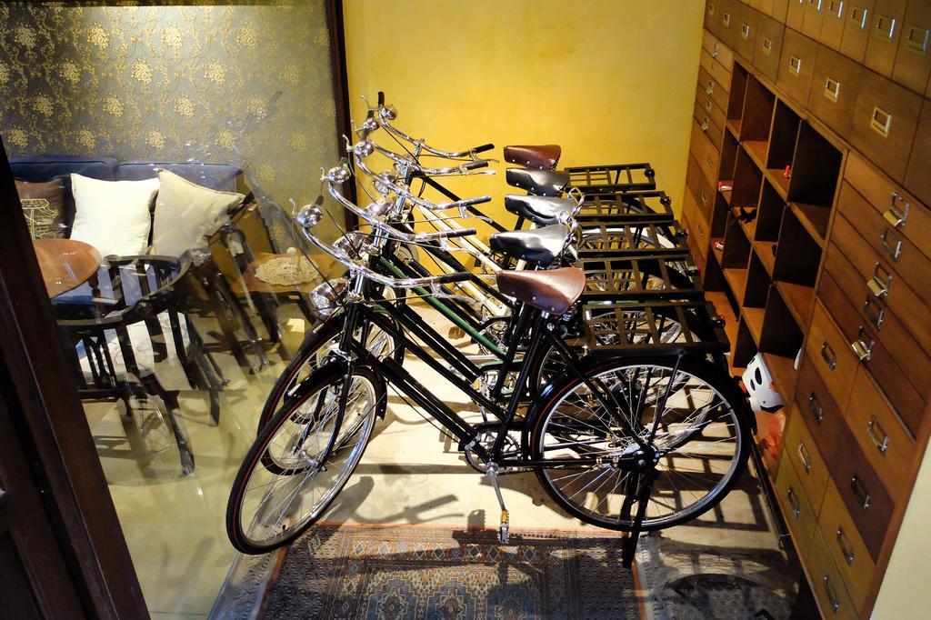 Old Capital Bike Inn - Sha Certified Bangkok Eksteriør billede